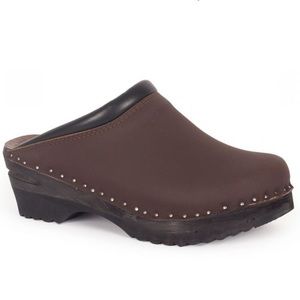 Troentorps leather monet brown clogs